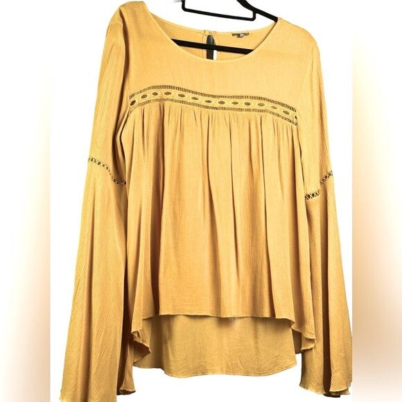 NWOT Charlotte Russe Mustard Colored Boho Blouse With Bell Sleeves. Sizes - Picture 1 of 6